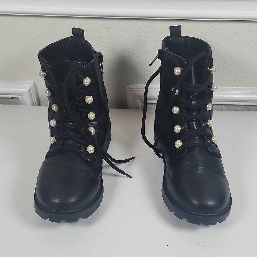 Nordstrom Camille Black Pearl-Embellished Women's And Girls Lug Boots Size 4